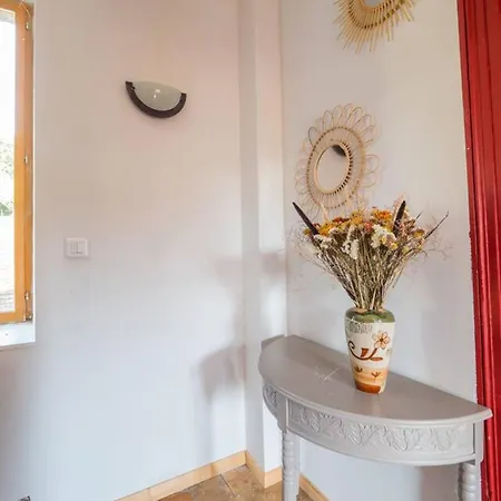 D'une Avec Terrasse Et Wifi A Sur Sarthe Апартаменты Френе-сюр-Сарт