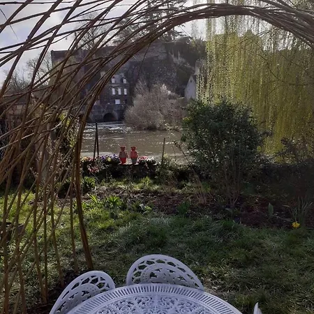 D'une Avec Terrasse Et Wifi A Sur Sarthe Апартаменты *
