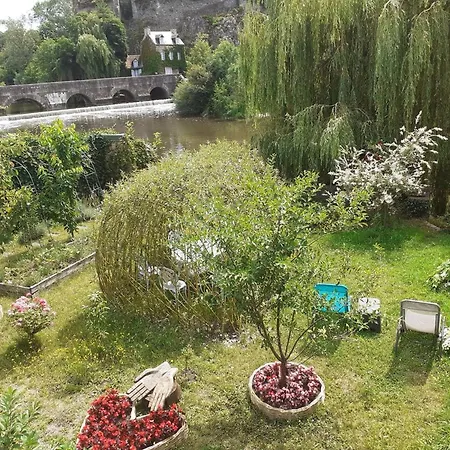 Апартаменты D'une Avec Terrasse Et Wifi A Sur Sarthe *